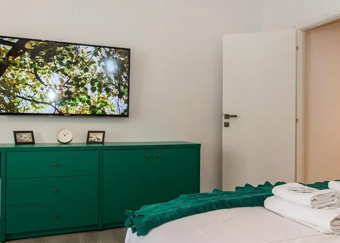 Old Town Premium By Mrg