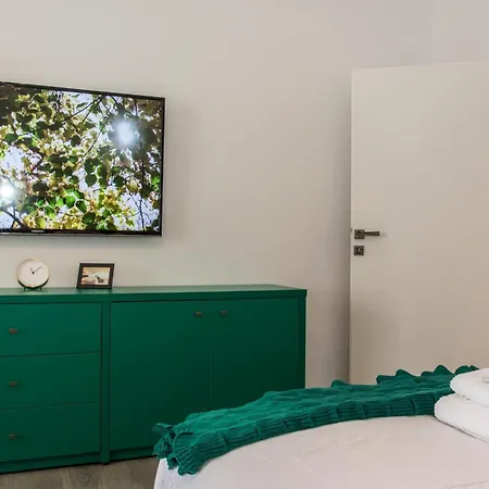 Old Town Premium By Mrg