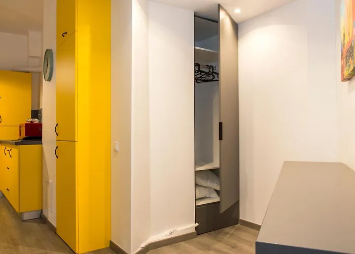 Old Town Premium By Mrg Bucareste